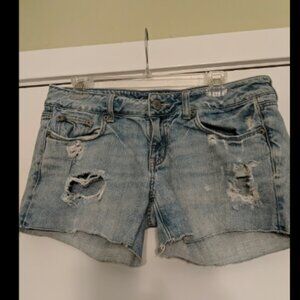 American Eagle Cut Off Shorts Women's Size 8 Light Blue Denim